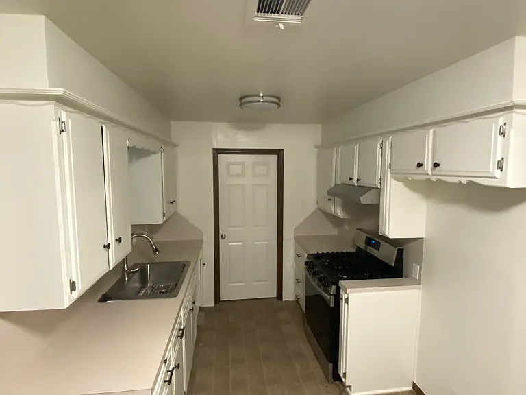 117 S Dallas Ave — Photo 3