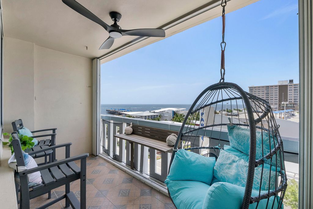 305 N POMPANO BEACH Boulevard #804, photo 8