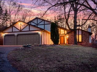 2309 Horizon Rd, Burnsville, MN 55337