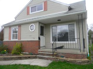 5040 E 117th St, Garfield Heights, OH 44125