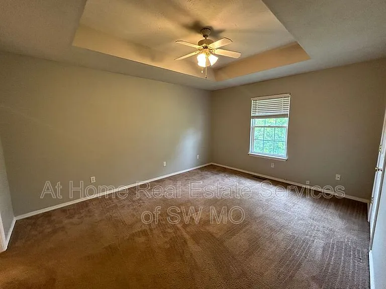 427B Birchwood St — Photo 10