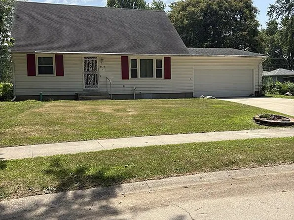 8324 Park State Dr, Fort Wayne, IN 46815