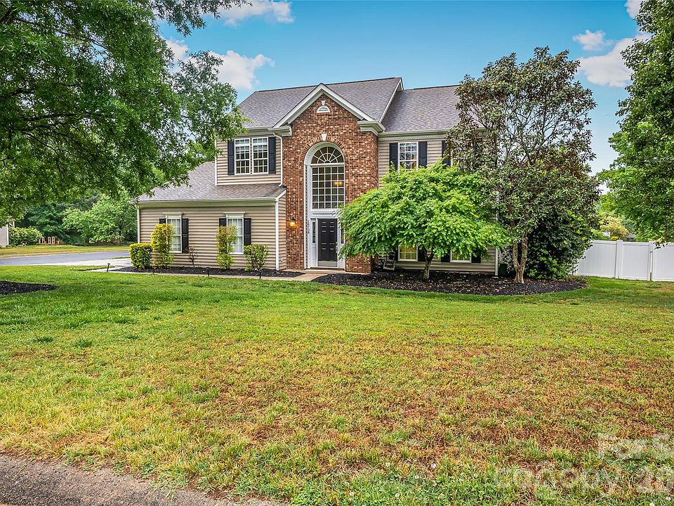 1st image of 14738 Pomerol Ln