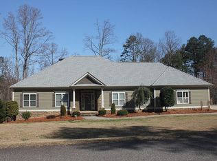 9605 Cove Point Dr, Gainesville, GA 30506