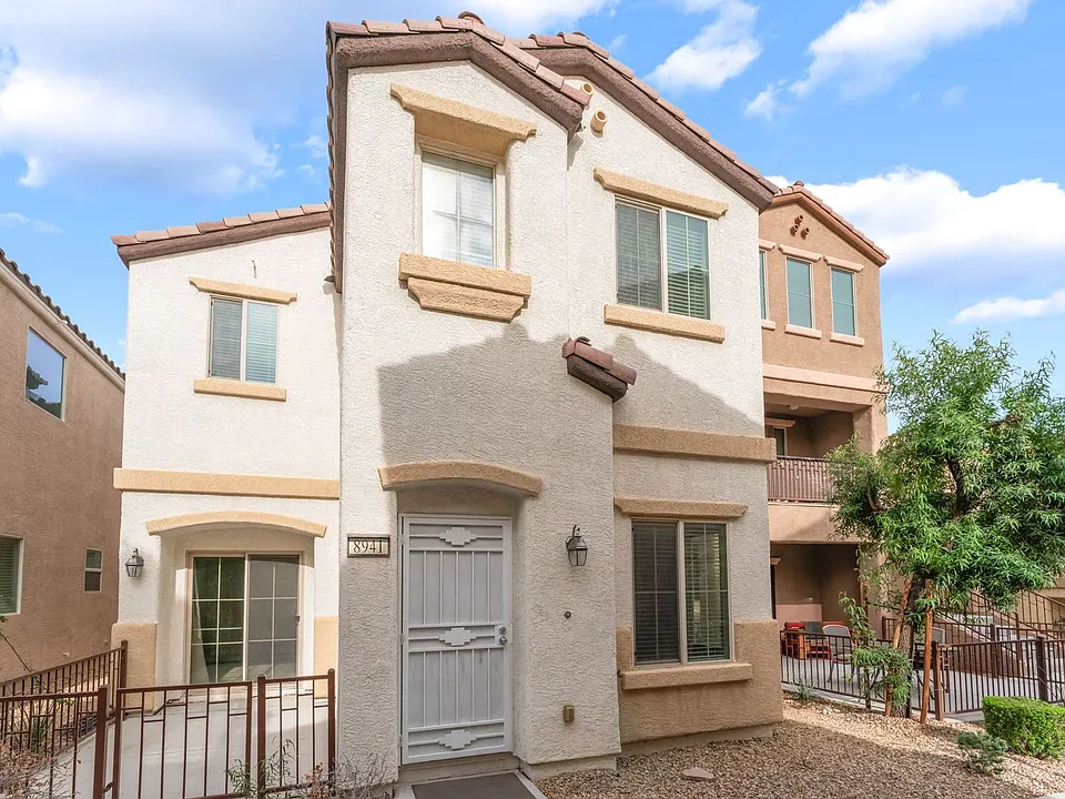 8941 Glass Gallery Ct