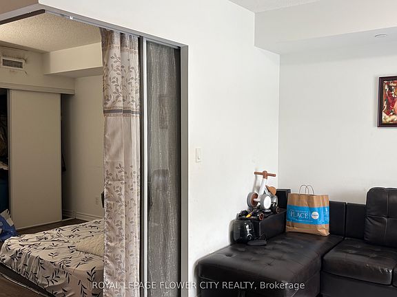 2nd image of 1 Falaise Rd #206