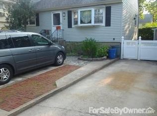 45 Juniper Rd, Port Washington, NY 11050