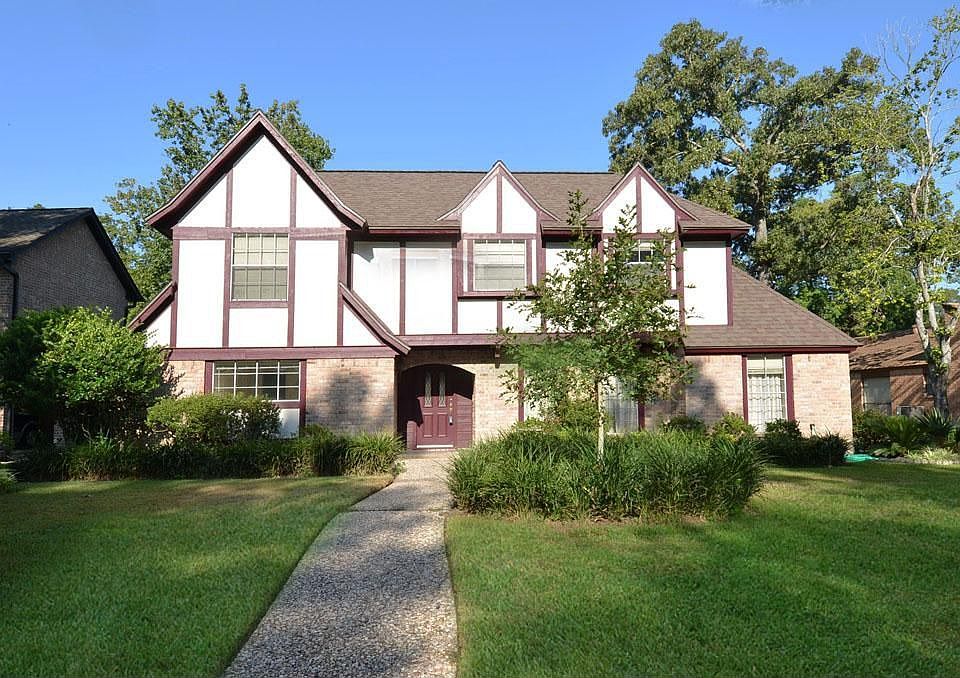 1st image of 3407 Oak Gardens Dr