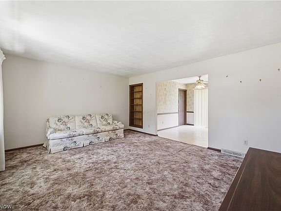 4th image of 3531 Shirley Rd