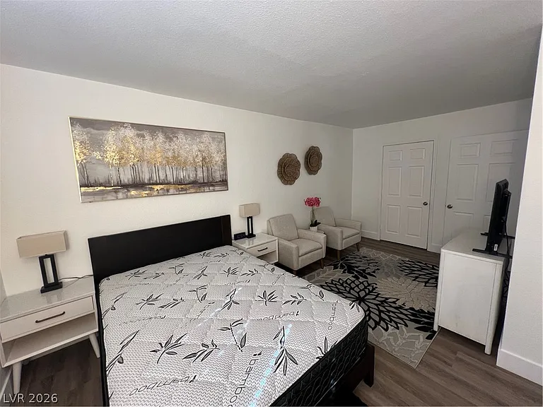5404 River Glen Dr #353 — Photo 9