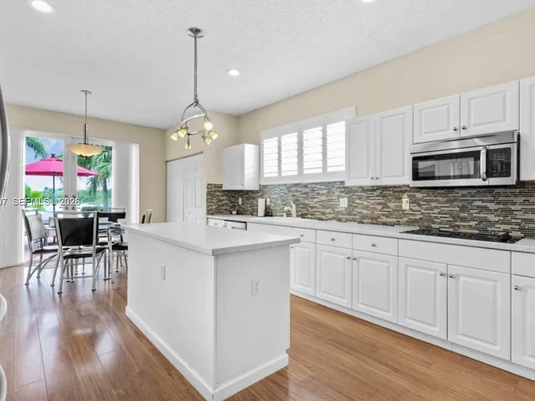 1333 SW 175th Way — Photo 10