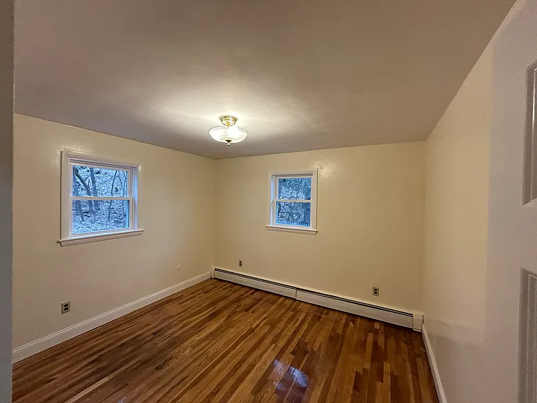 180 Johnson St #1 — Photo 4