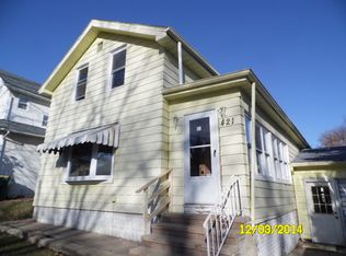 421 Oneida St, Joliet, IL 60435