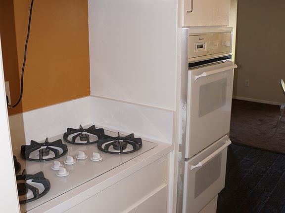 Matching white appliances