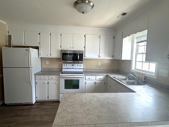 3rd image of 2132 Flagstone Ct APT H10