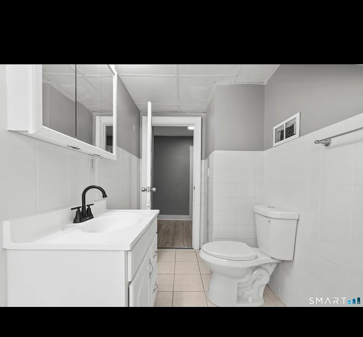 3 bed, 1200 sqft, $1,850 — Photo 4