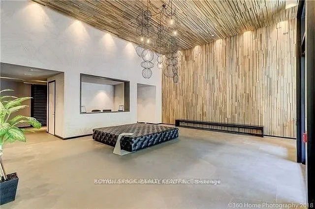 156 Portland St #403 — Photo 28