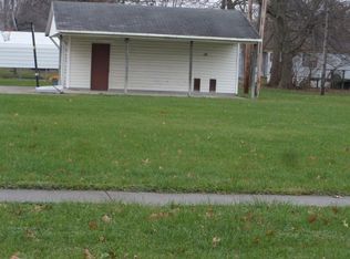 502 E Madison Ave, Casey, IL 62420