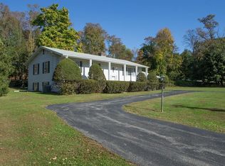 497 Noxon Rd, Poughkeepsie, NY 12603