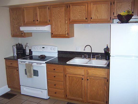 3rd image of 1583 Brookcrest Dr