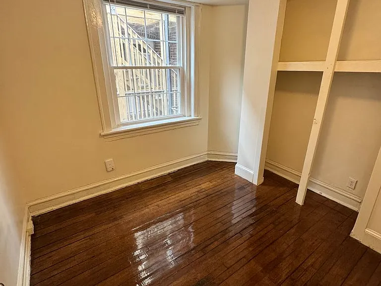 808 N Arthur Ashe Blvd — Photo 10
