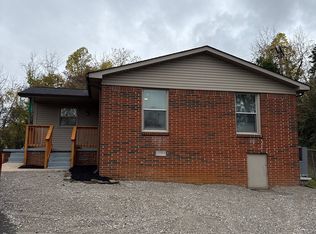 1247 Pleasant View Dr, Cookeville, TN 38501