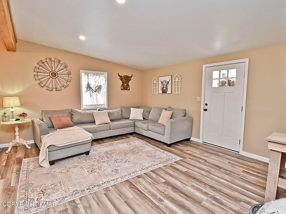4th image of 316 Wild Creek Dr