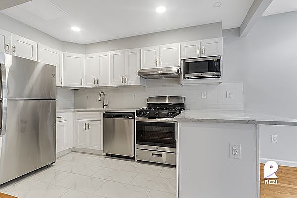 1st image of 14836 89th Ave #5B