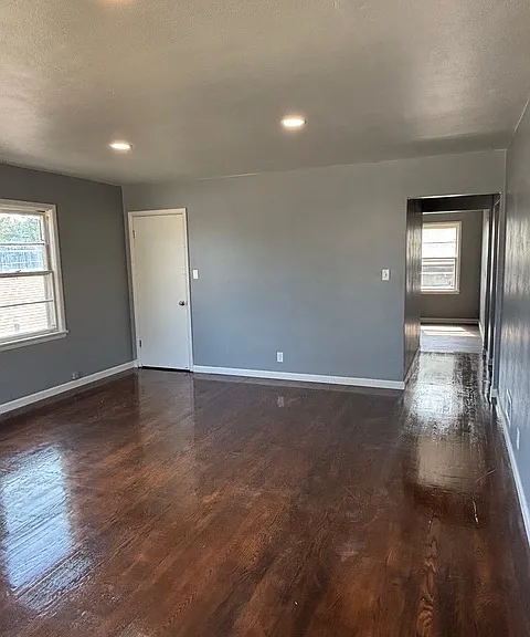 2050 Hickory Grove Ave — Photo 14