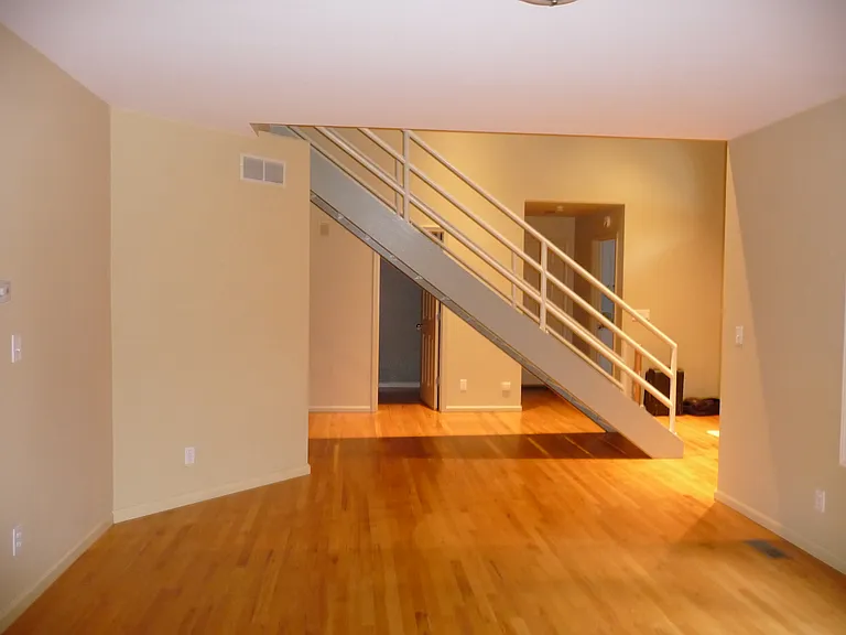 2704 Cherry Hills Dr — Photo 38