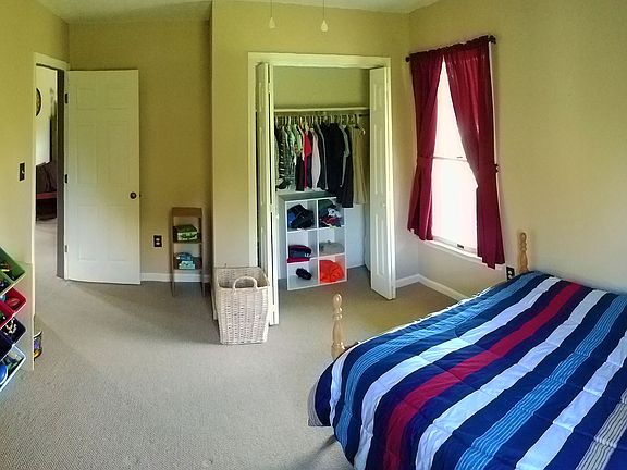 Front bedroom 2