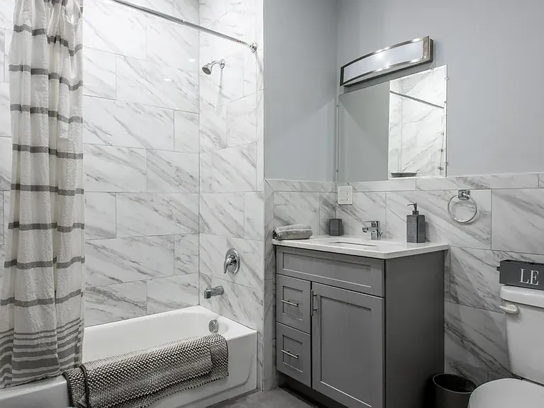 20 N Clinton St #201 — Photo 16