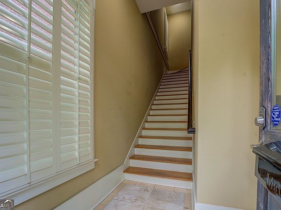 5th image of 4165 Raphael St SW