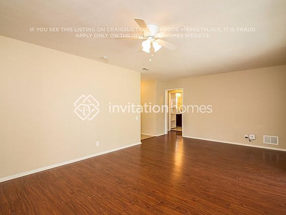 3rd image of 2109 W Orange Grove Ave