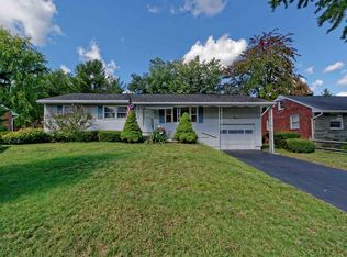 37 Wertman Ln, Loudonville, NY 12211
