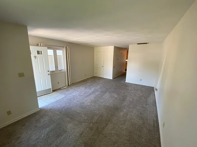2316 Austin Dr — Photo 4