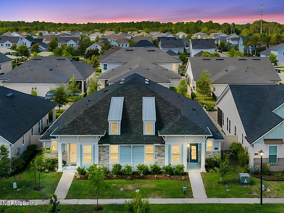 4th image of 833 NOCATEE VILLAGE Drive