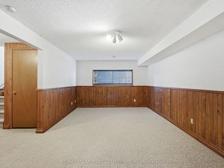 3905 Old Orchard Way — Photo 19