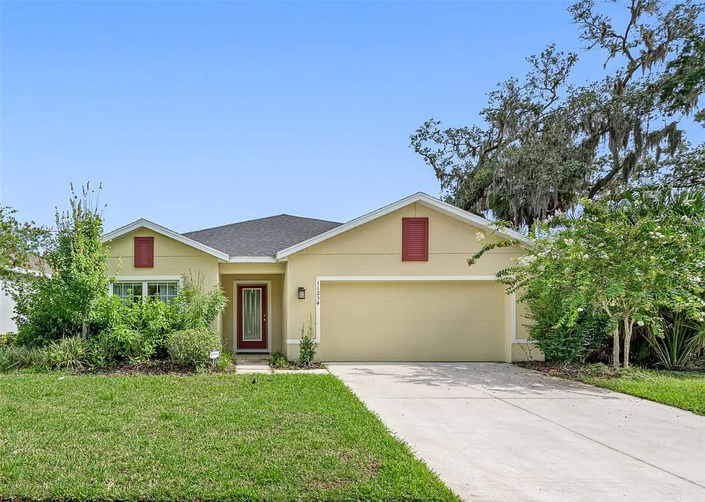 4 bed, 2.0 bath, 1818 sqft, $3,795 — Photo 1