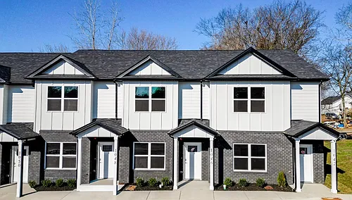 1054 Serenity Ln Photo 1