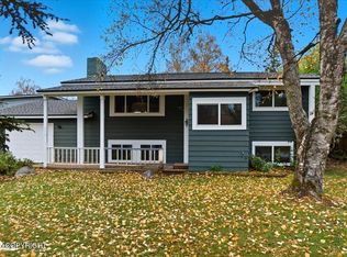3305 Briarcliff Dr, Anchorage, AK 99508