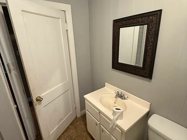 525 N Tipton St — Photo 9