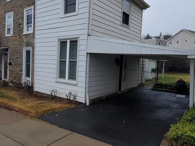 253 Greenwood Ave — Photo 16