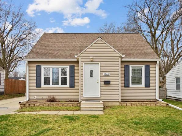1140 Amherst Ave, Waterloo, IA 50702