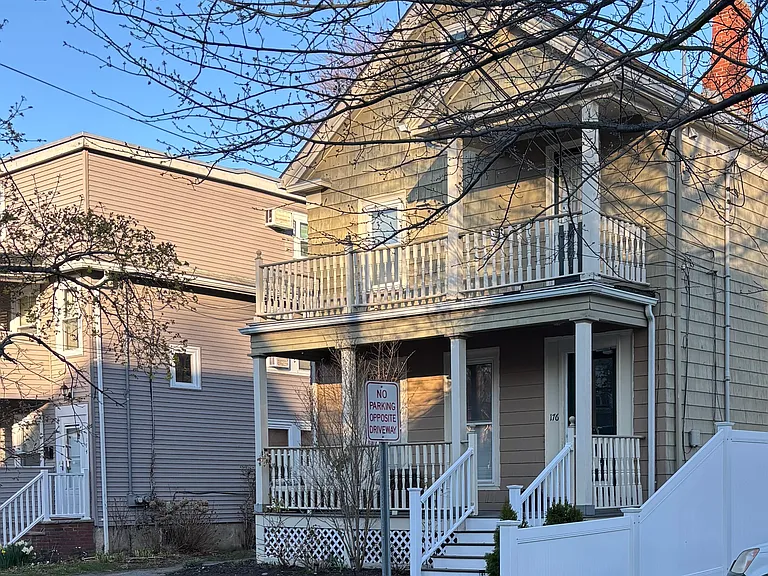 Trenton St — Photo 1