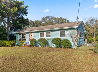210 16th Ave N, Surfside Beach, SC 29575