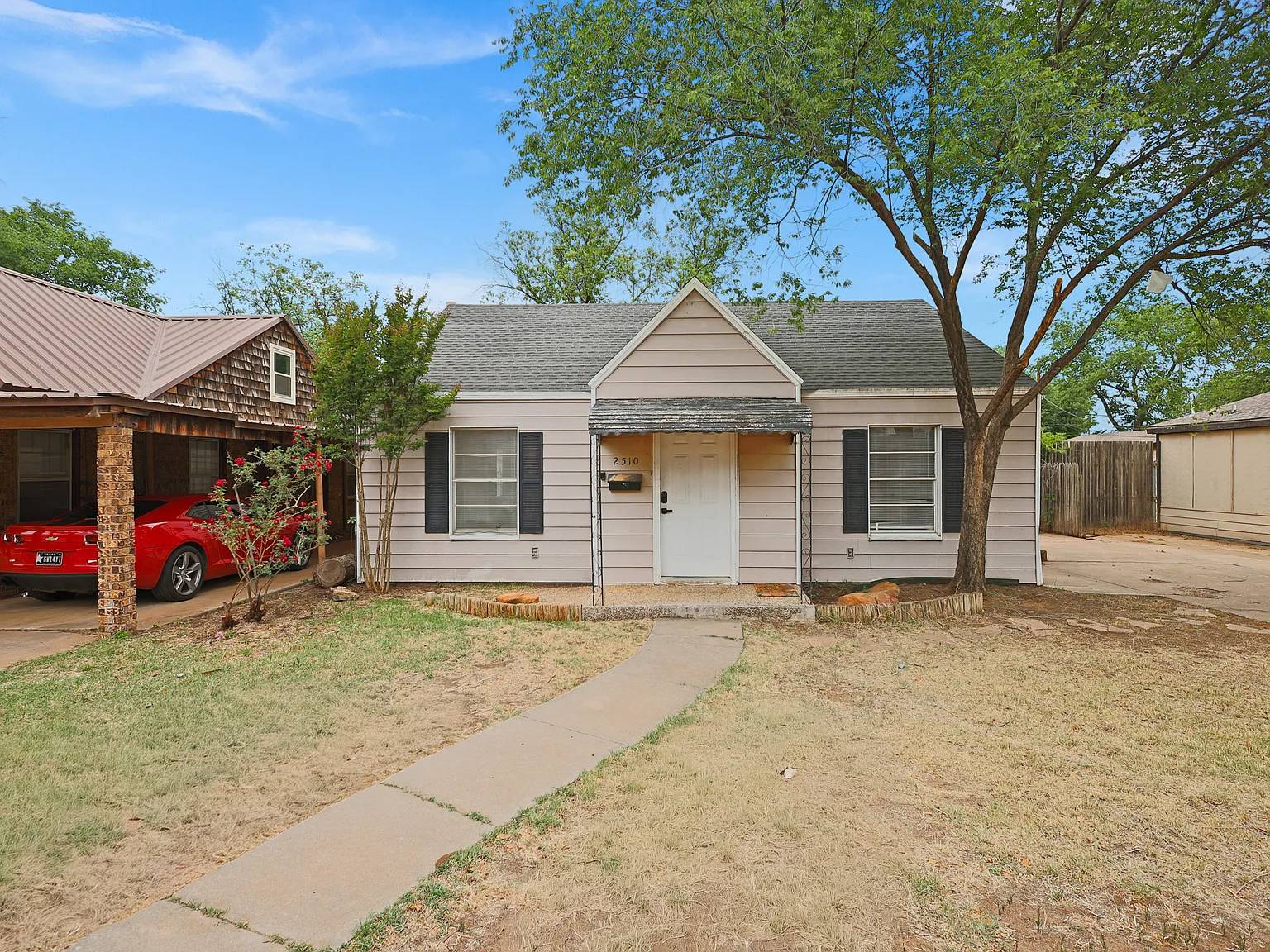 4 bed, 2208 sqft, $1,650 — Photo 1