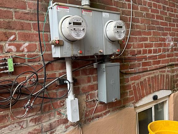 3rd image of 148 Hoffman Ave