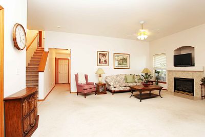 3rd image of 408 Palm Dr