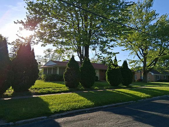 3rd image of 1109 Independence Rd